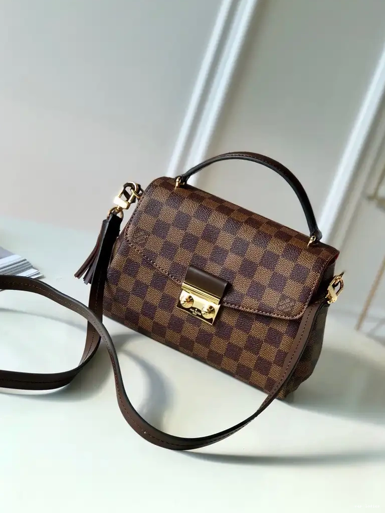 Cheap CROISETTE Louis Vuitton 0509